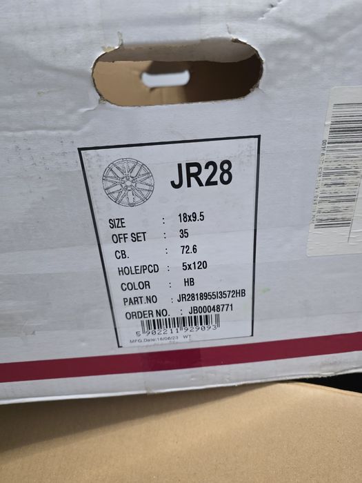 Set Jante Japan Racing JR28 18" 9.5J Concave + 4 Anvelope Goodyear NOI