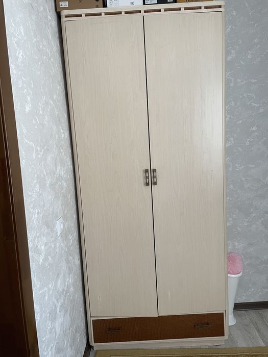 Продам шкаф в хорошем состоянии