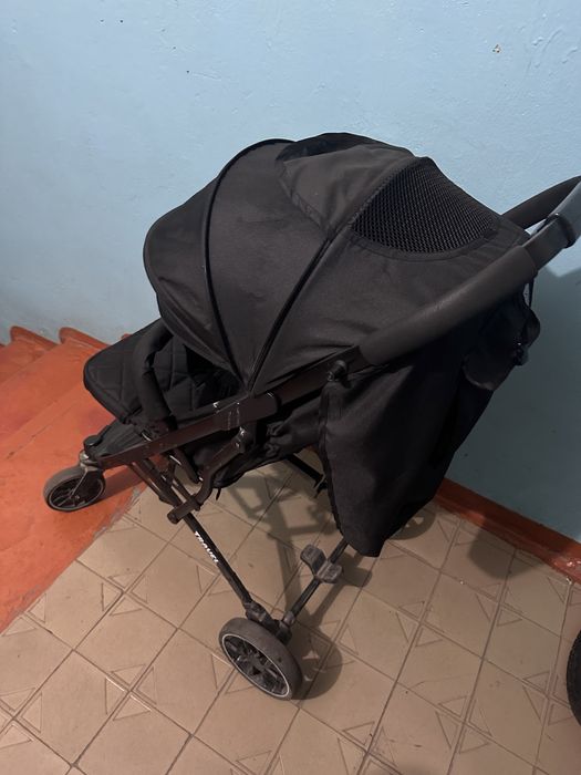 Продам детскую коляску