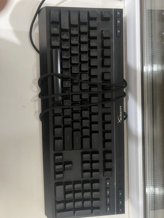 Продам клавиатуру срочно HyperX Alloy Core RGB