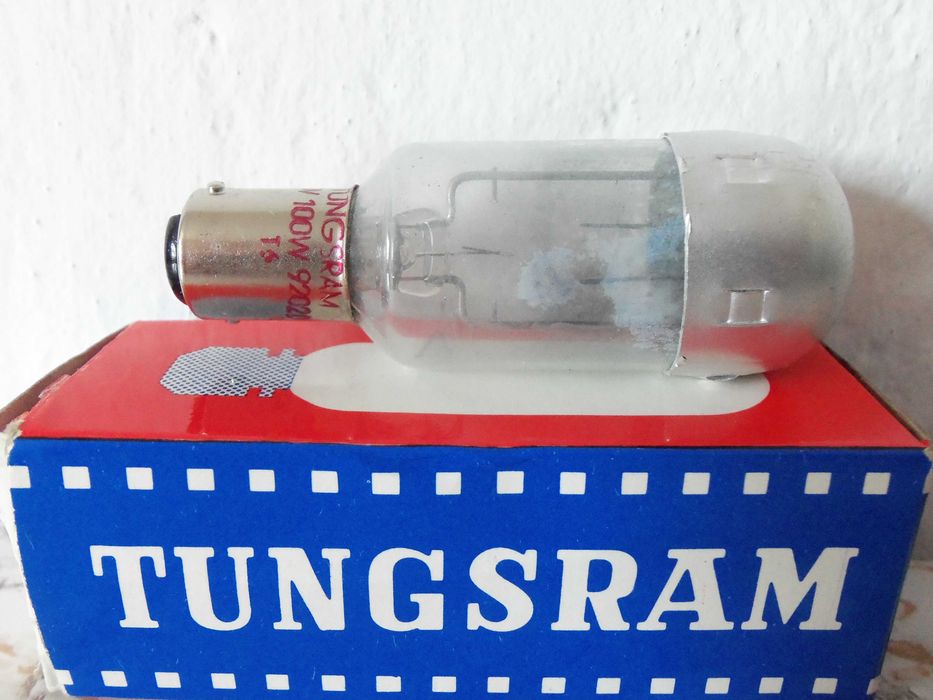 Прожекционен апарат за филмчета и диапозитиви Profil S полски, 2лампи.