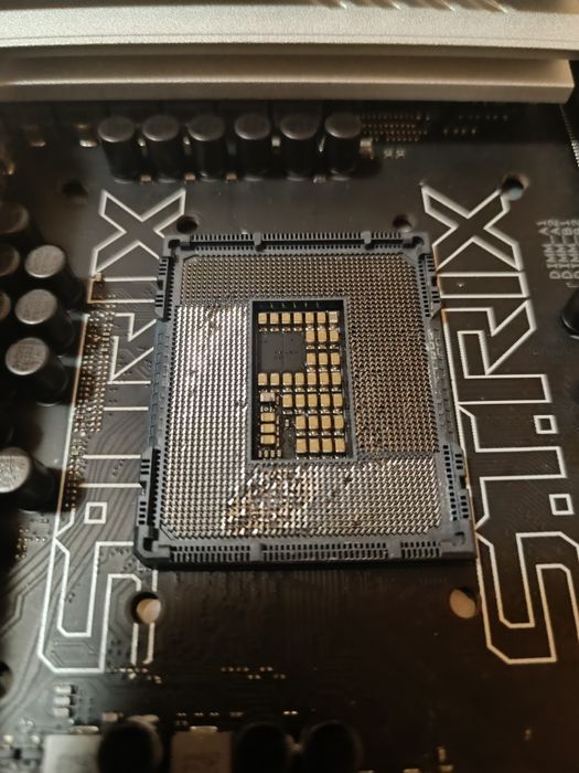 Placa de baza z790-A gaming wifi defecta