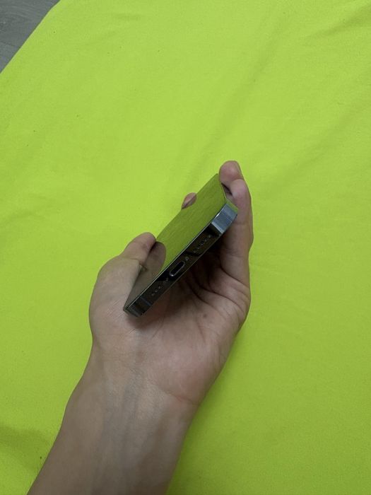 Продам iphone 13 pro