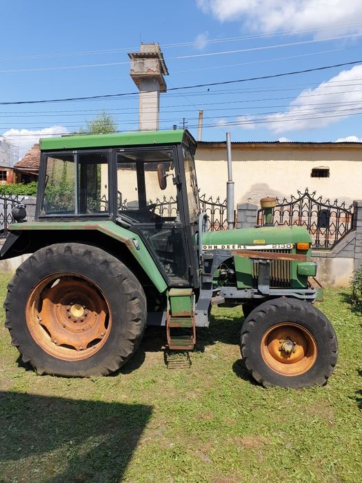 John deere 2130  4x2