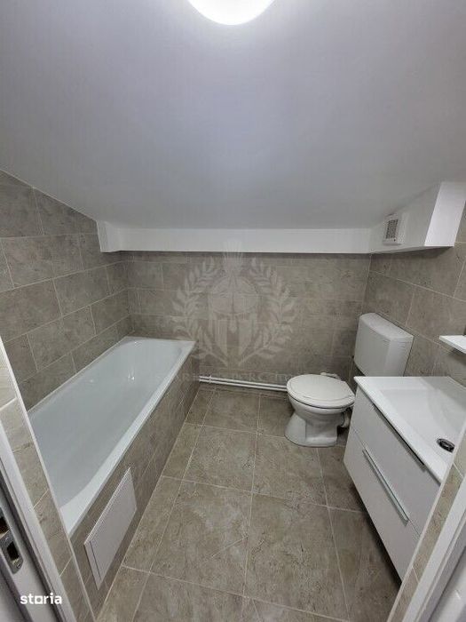 Inchiriere spatiu Birouri 4 camere, Ultracentral, Ploiesti