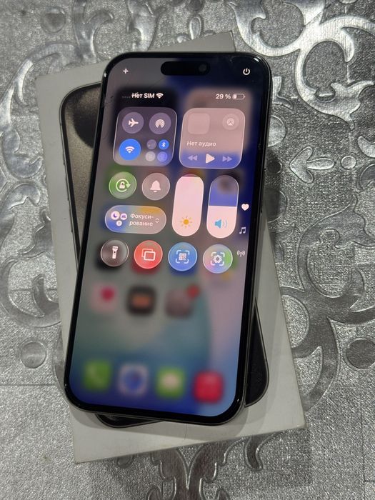 Продам iPhone 15 про 128