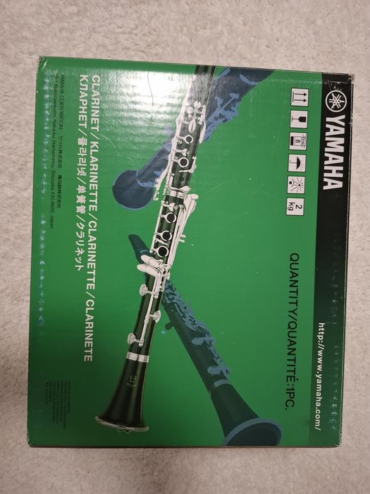 Vând clarinet Yamaha