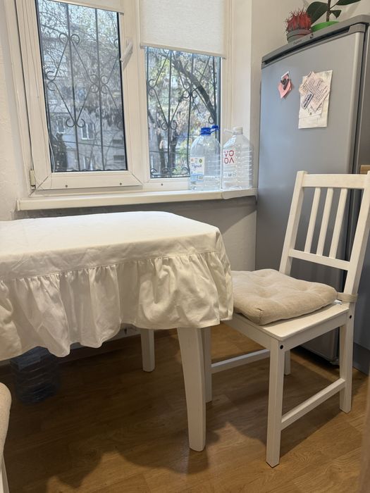 Продам обеденный стол 100х60