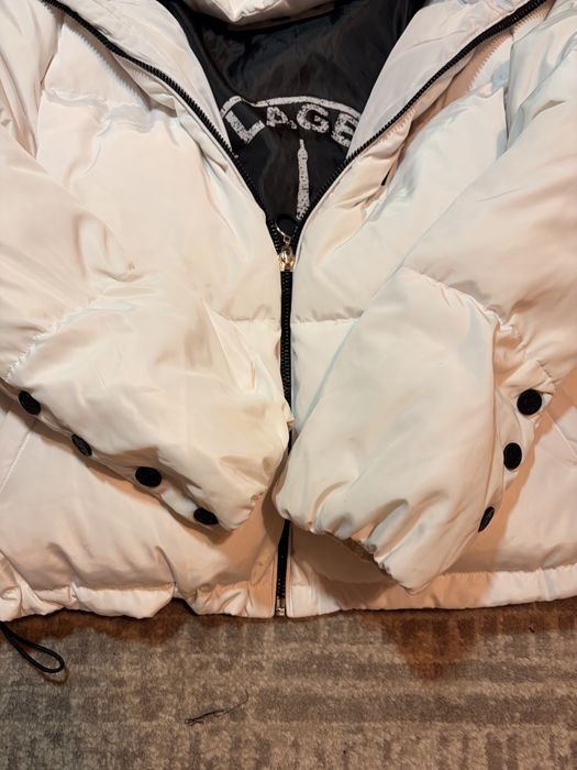 Geacă puffer Karl Lagerfeld Paris albă, umplutură din pene, mărimea L