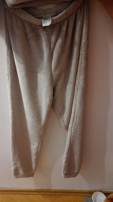 Compleu haine de casa