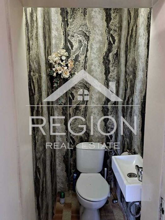 Дава се под наем Четиристаен апартамент в Варна, Нептун - 100 кв.м за 612 € - Снимка #9