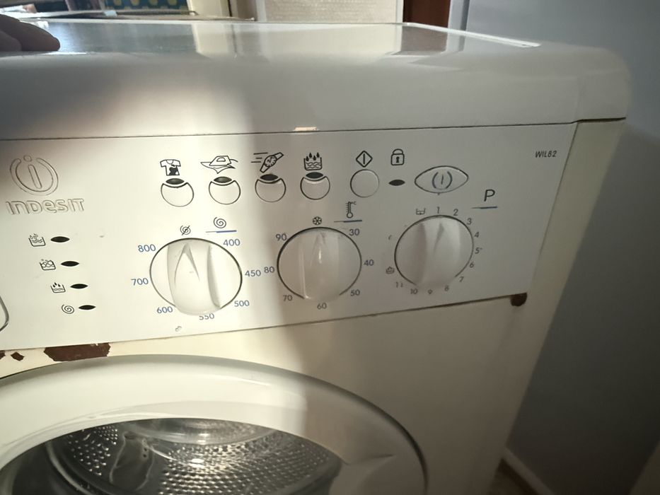 Стиральная машинка indesit