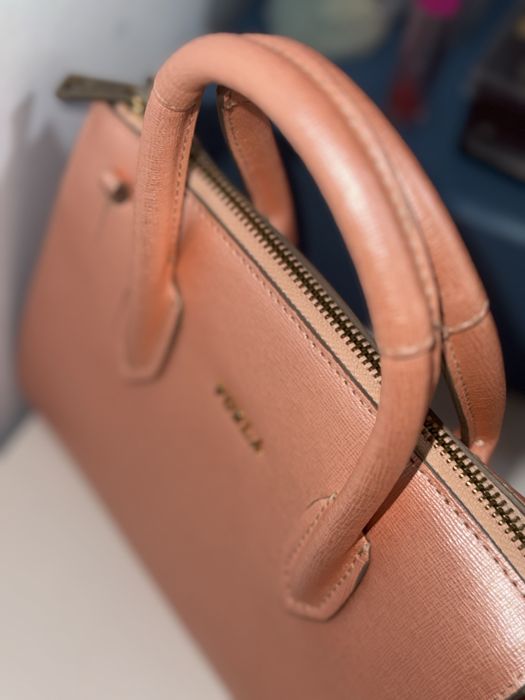 Оригинална дамска чанта Furla