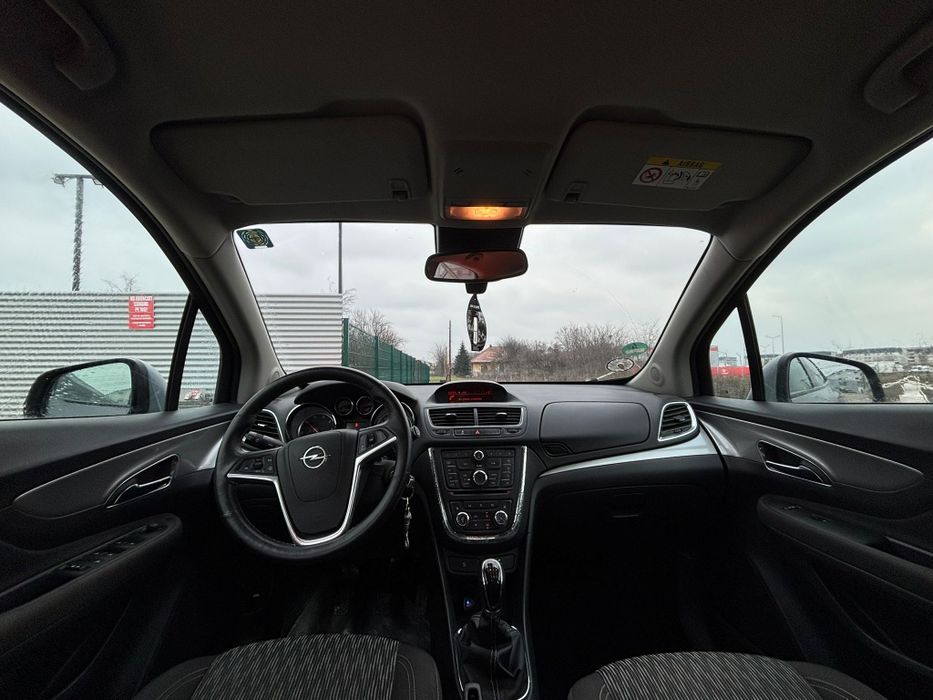 Opel Mokka  curată și întreținere periodică!