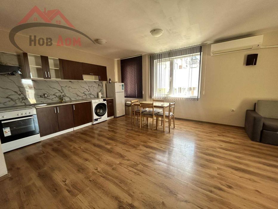 Просторен тристаен в кв. Акация