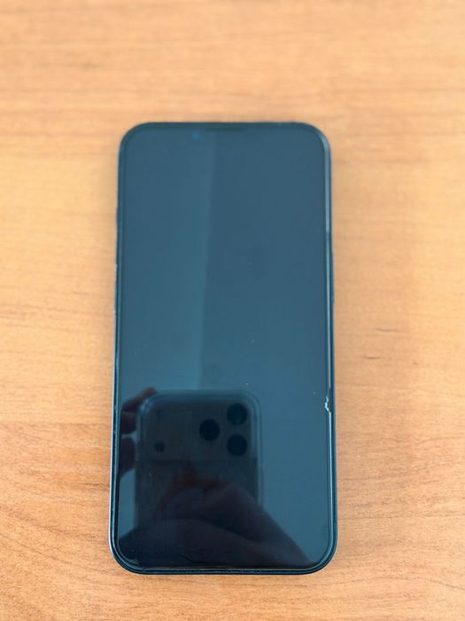 İphone 13, в идеальном состоянии