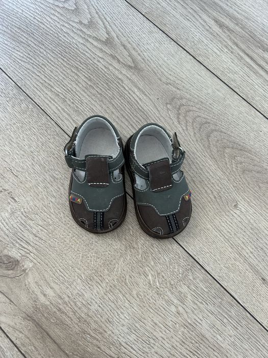 Продам сандали 10,5см