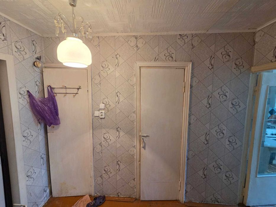 Продам 1 ком квартиру в 7 мкр
