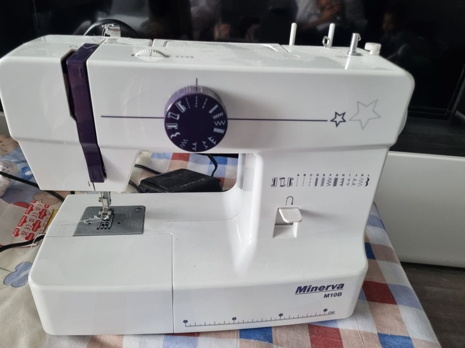 Mașina de cusut Minerva
