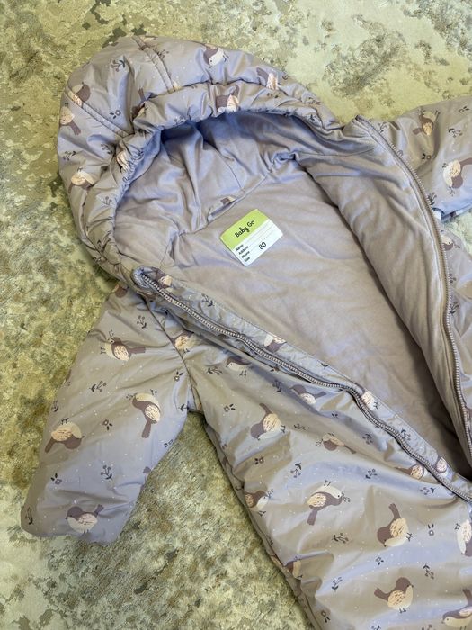 Продам комбинезон для девочки