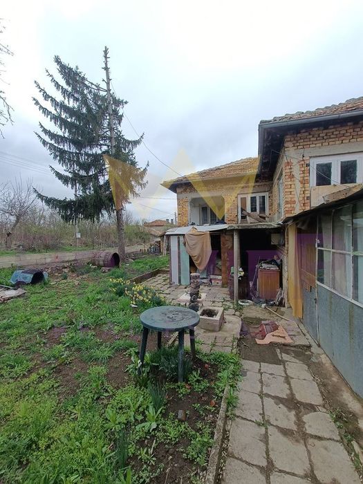 Продава се Къща в с. Червенци, Област Варна - 150 кв.м за 147 €/кв.м - Снимка #11