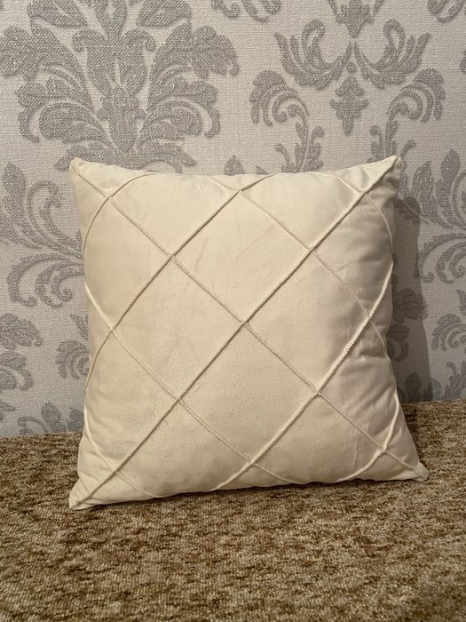 Продам падушки велюровые новые