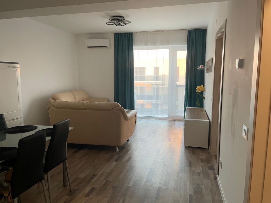 Dau in chirie apartament cu 2 camere