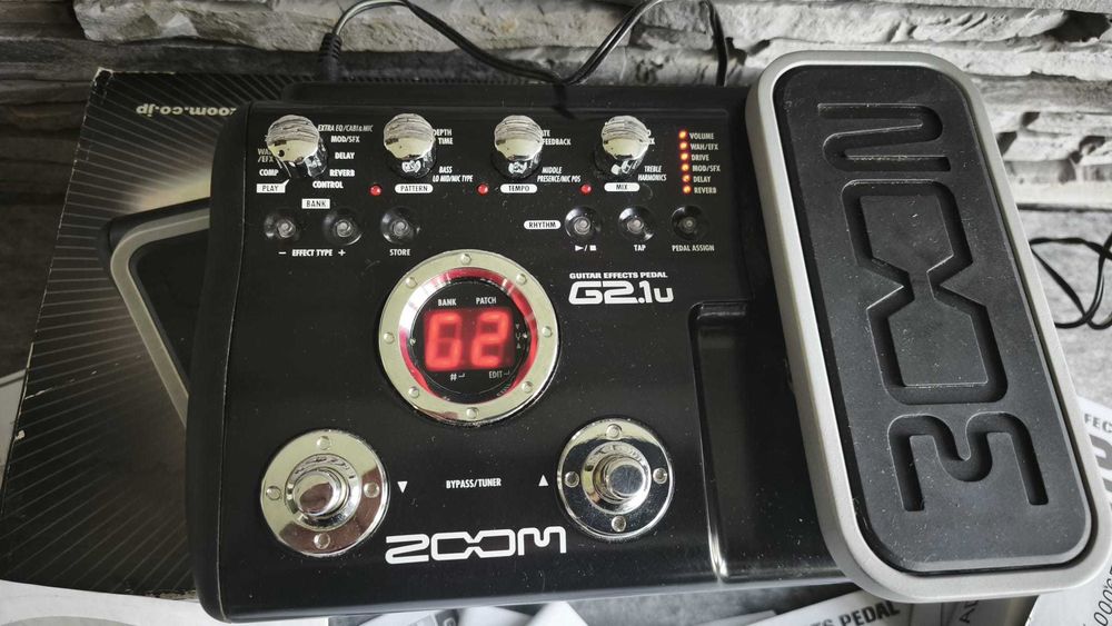 Procesor multiefect chitară Zoom G2.1u – Amp Modeling, USB Audio Interface și pedală de expresie