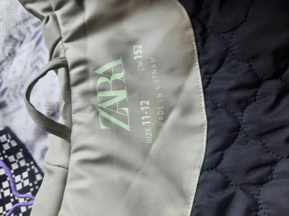 Продам куртку осень весна 10000