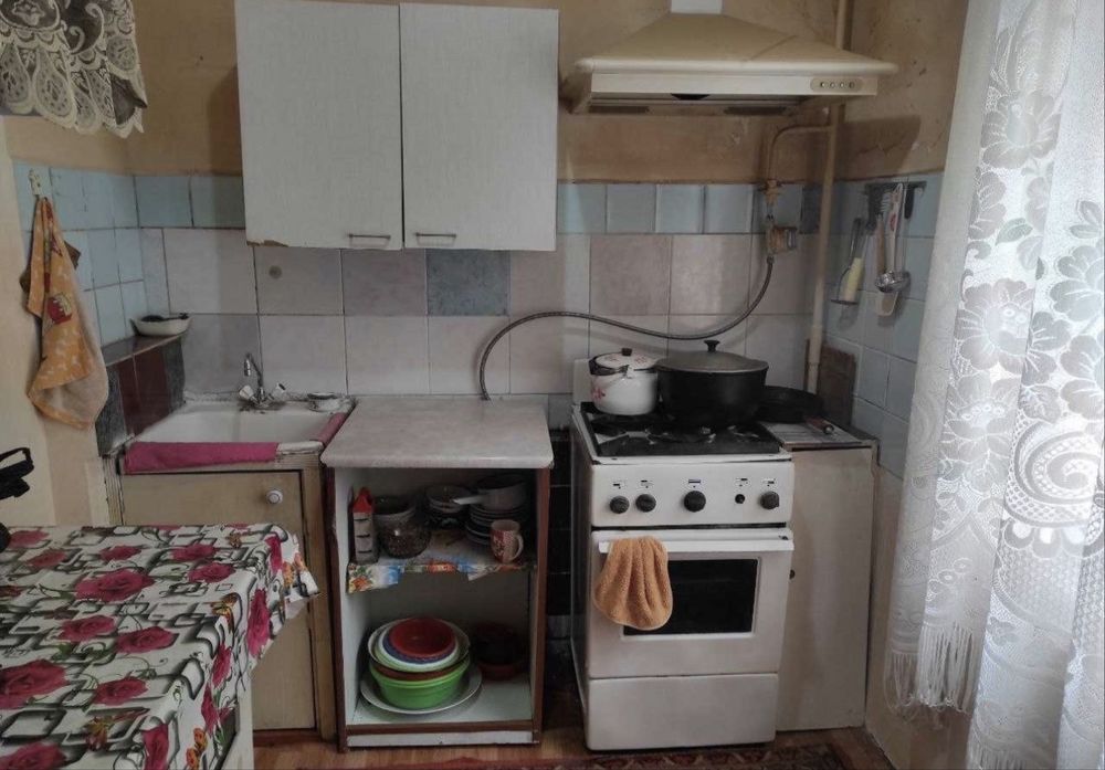 Ттз Ахмад Югнакий Продается квартира 1/2/5 балкон 2х3 38кв.м