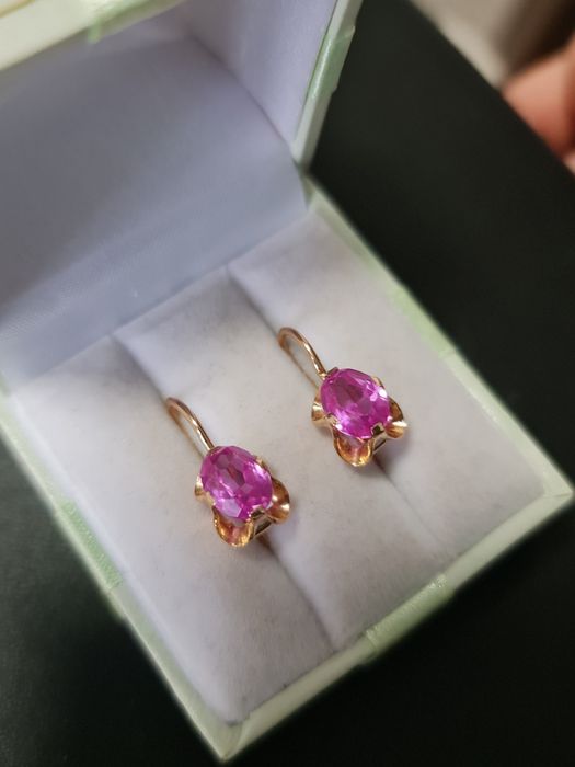 Золотые советские серьги с рубином