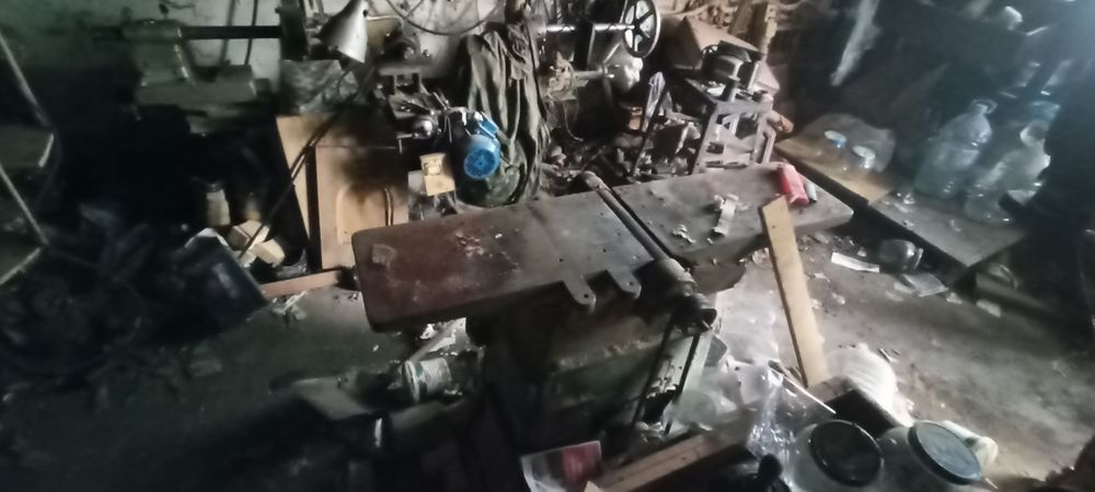 Машини и инструменти за дърво