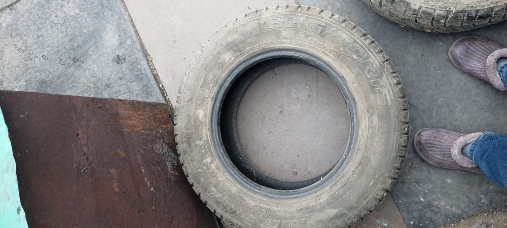 Продам покрышки б/у