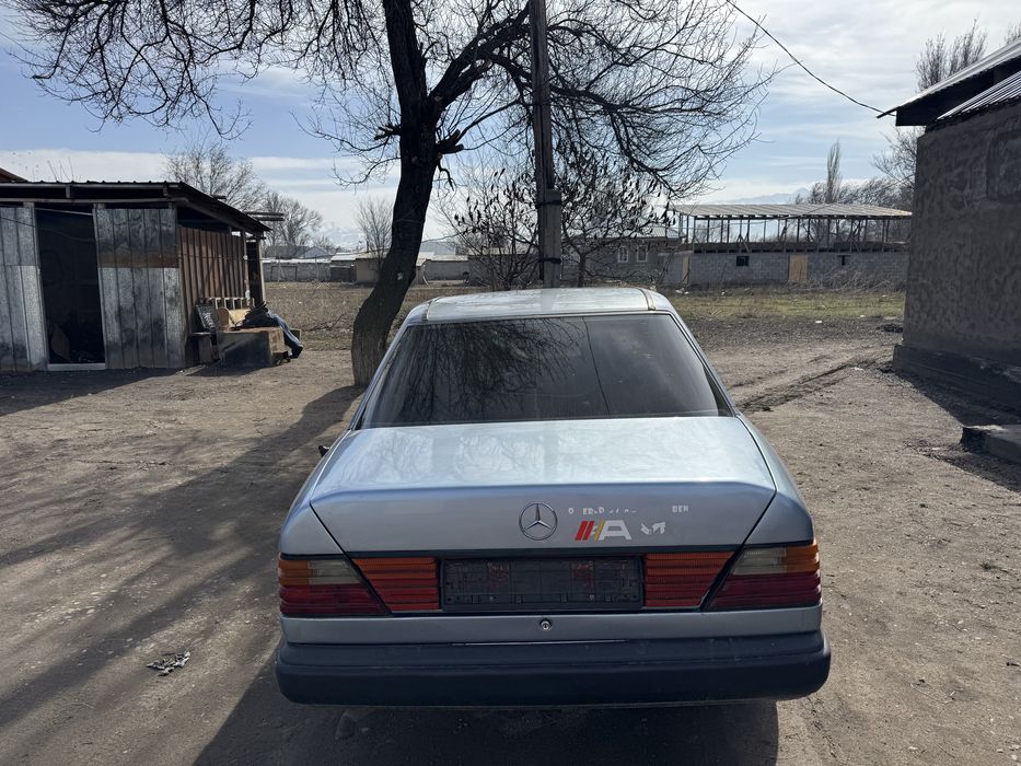 Мерс 124 в хорошем состояние