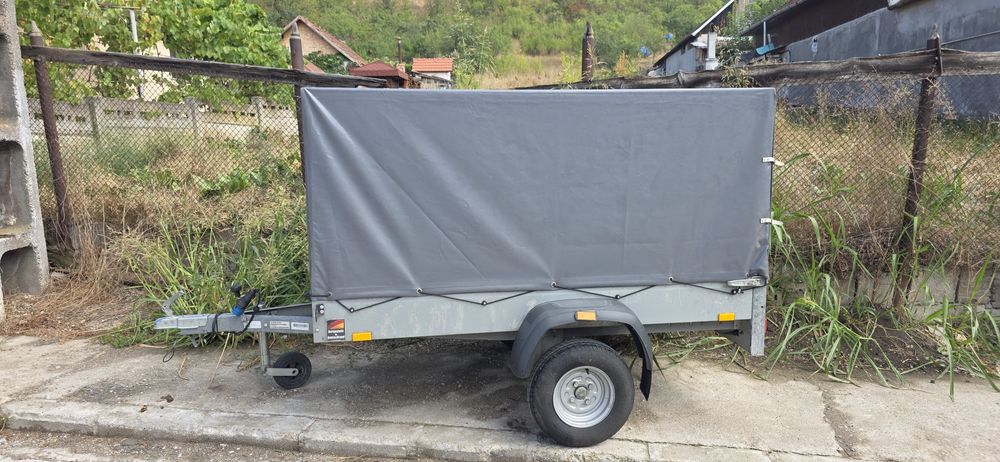Remorcă 750kg cu prelată