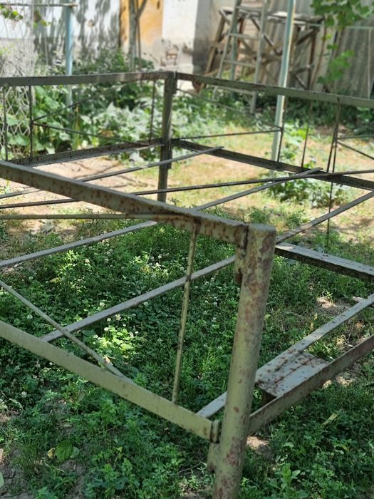 Айван из уголков и профиля размер 220 на 230