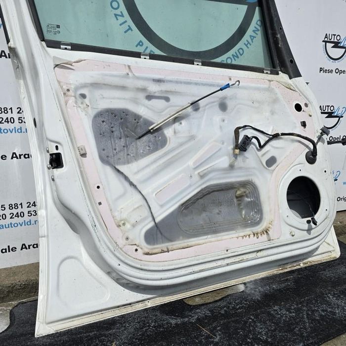 Portiera usa stanga fata Opel Zafira B Facelift