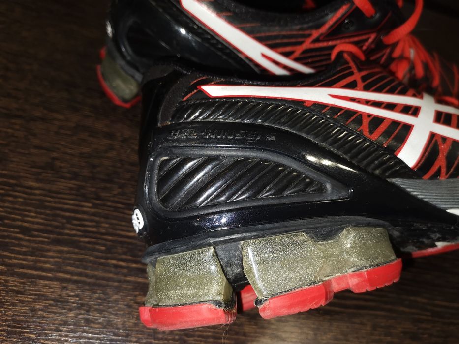 Asics kinsei 5 и Vans номер46