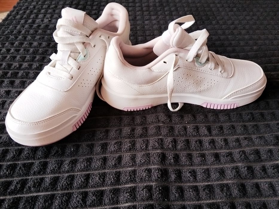 Adidași mărimea 36 2/3