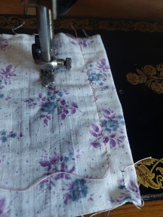 Швейная машина, ножная