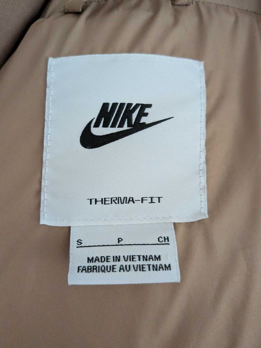 Nike Therma Fit Sportswear Club Puffer Jacket, Size S