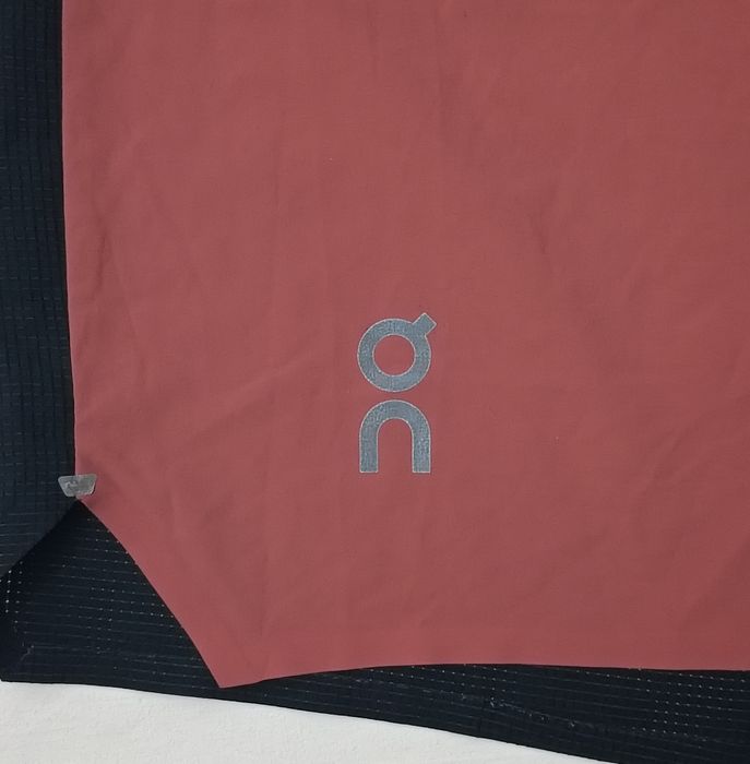On Running Lightweight Shorts оригинални гащета M спорт фитнес шорти бягане