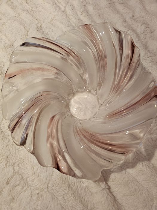 Стъклена чиния/бонбонера/фруктиера...