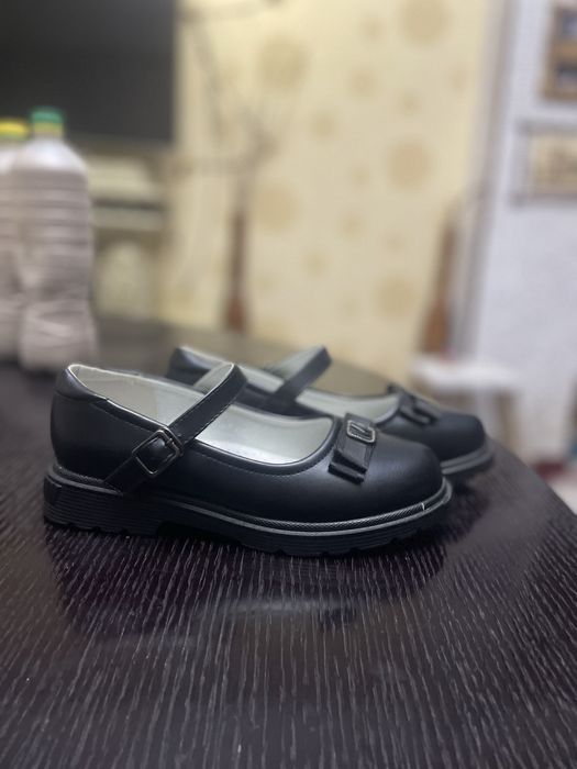 Туфли новые школьные совенок