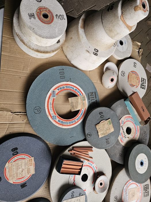 PIATRA POLIZOR  , pietre finisari