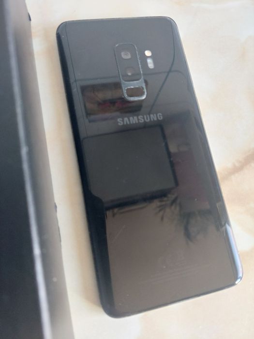 [S9+] Vând Samsung Galaxy S9 Plus de 128Gb [NEspart] [la cutie] /poze