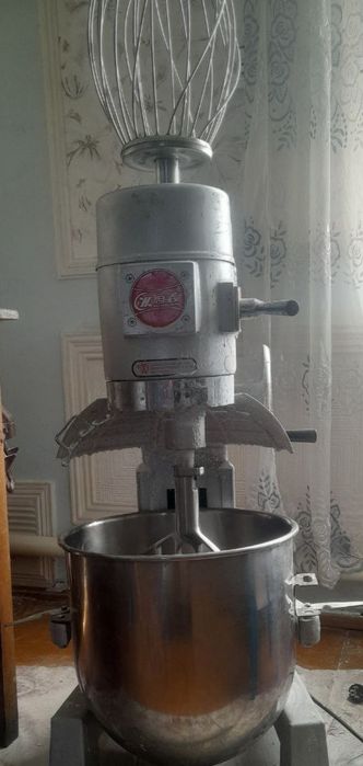 Мишалка (хамир кориш учун)