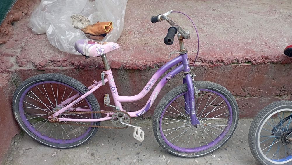 Продаются велосипеды . Состояние ниже среднего .