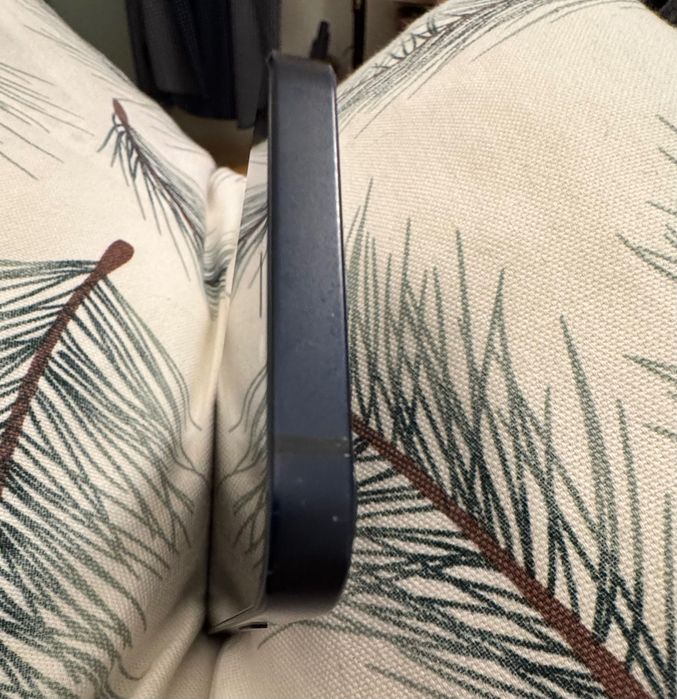 iPhone 12 mini / 64 GB