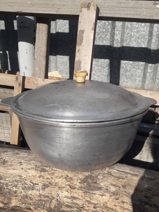 Продам казан на 6 литров